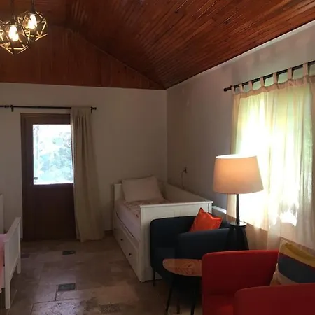 ホテル Cesme Koey